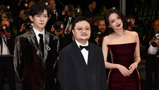 Thư Kỳ xuất hiện lộng lẫy trên thảm đỏ Liên hoan phim Cannes lần thứ 78. (Ảnh: Cannes) Thư Kỳ xuất hiện lộng lẫy trên thảm đỏ Liên hoan phim Cannes lần thứ 78. (Ảnh: Cannes)