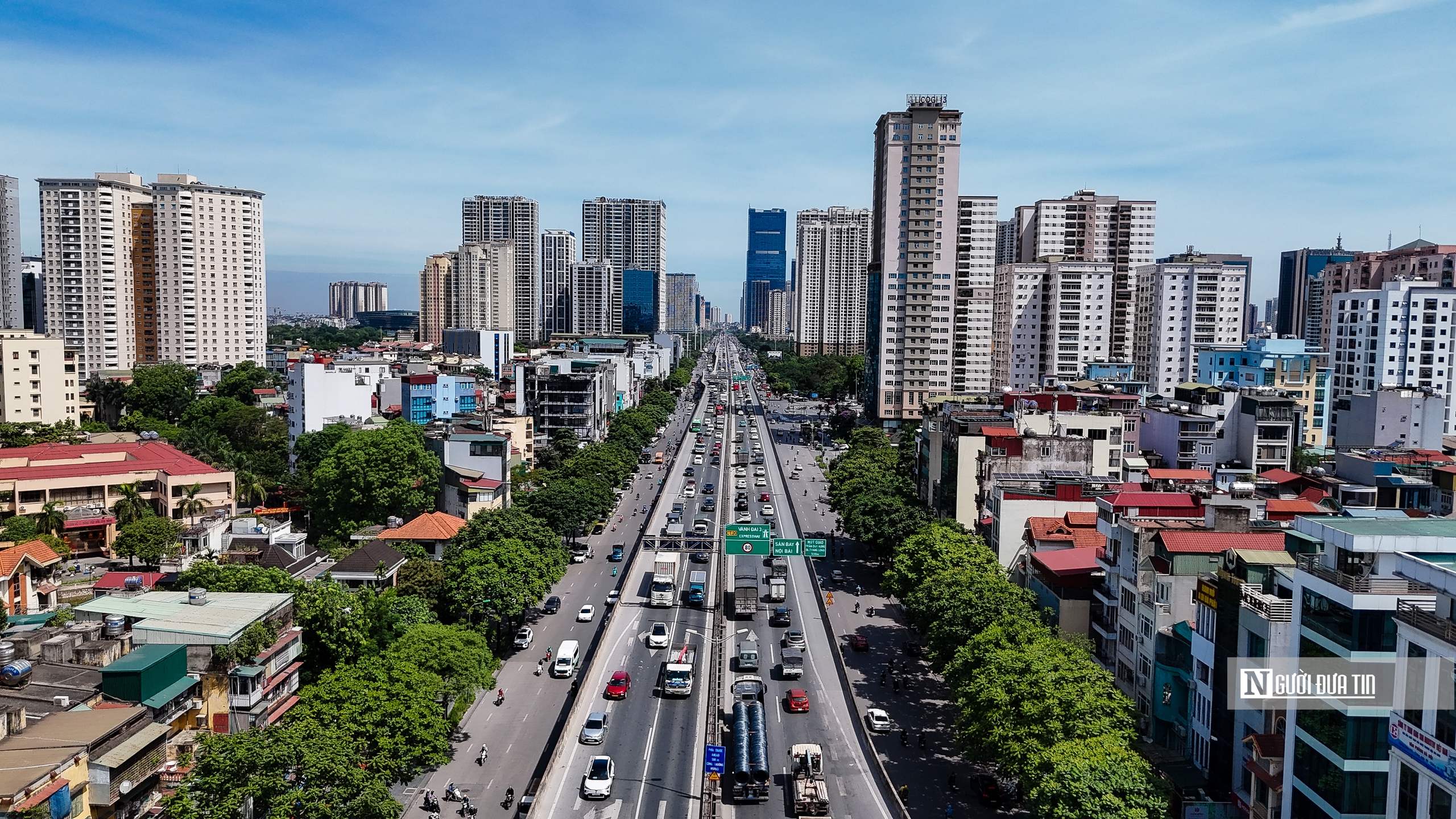 Hà Nội: Loạt phương tiện nối đuôi hàng km di chuyển qua đoạn sửa chữa vành đai 3- Ảnh 2. Hà Nội: Loạt phương tiện nối đuôi hàng km di chuyển qua đoạn sửa chữa vành đai 3- Ảnh 2.