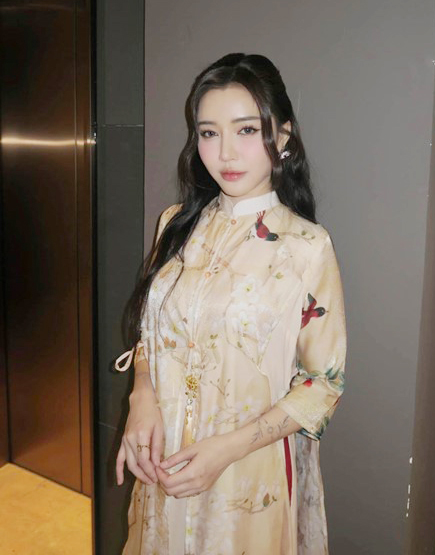 Ngỡ ngàng với diện mạo mới của ca sĩ Bích Phương sau thời gian “ở ẩn”- Ảnh 5. Ngỡ ngàng với diện mạo mới của ca sĩ Bích Phương sau thời gian “ở ẩn”- Ảnh 5.