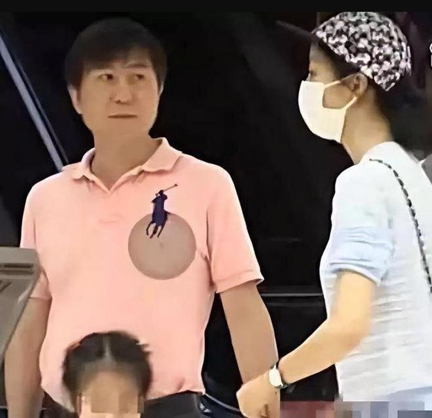 Nữ diễn viên "trâm anh thế phiệt", ở biệt thự nghìn tỷ rộng 5.000m2, hôn nhân kín tiếng viên mãn- Ảnh 9. Nữ diễn viên "trâm anh thế phiệt", ở biệt thự nghìn tỷ rộng 5.000m2, hôn nhân kín tiếng viên mãn- Ảnh 9.