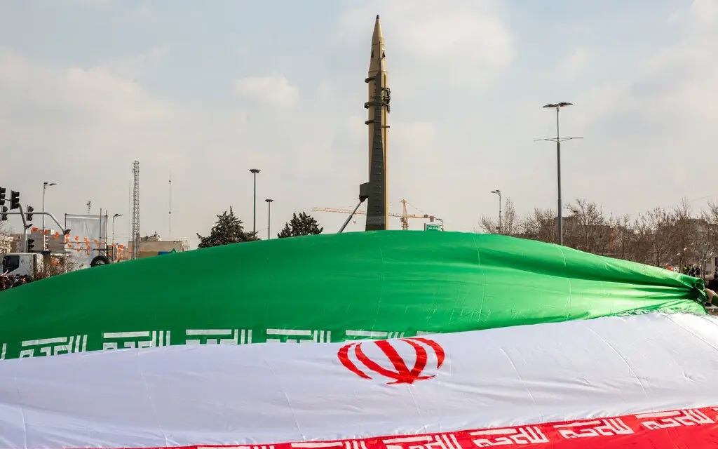 Nhà Trắng: Iran có thể chế tạo vũ khí hạt nhân trong “vài tuần”