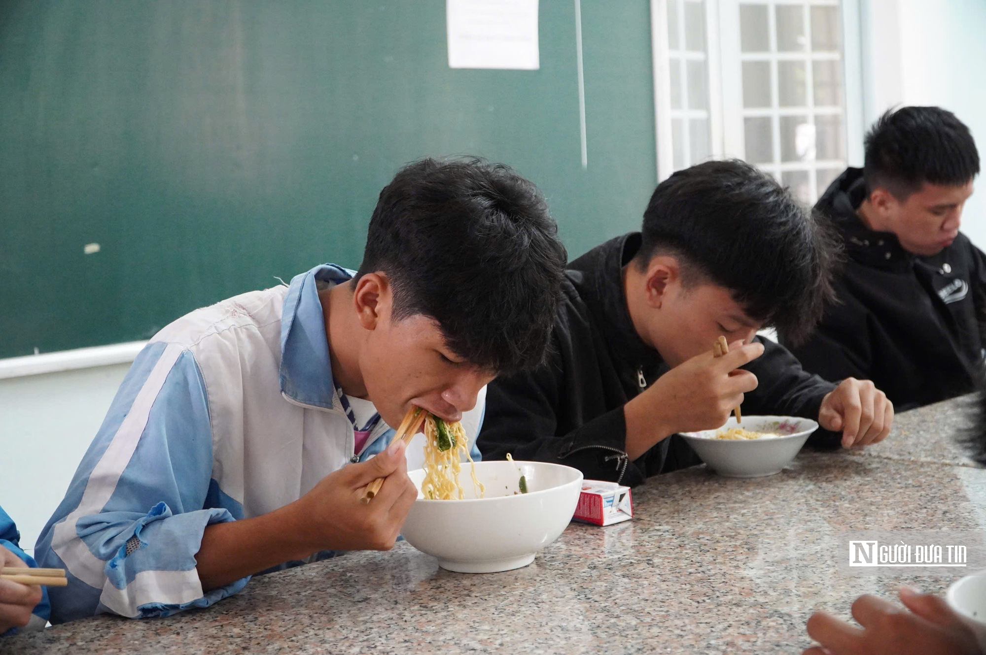 Câu chuyện đẹp ở Ngô Mây trên hành trình "vượt vũ môn" của các sĩ tử Kon Tum- Ảnh 4. Câu chuyện đẹp ở Ngô Mây trên hành trình "vượt vũ môn" của các sĩ tử Kon Tum- Ảnh 4.
