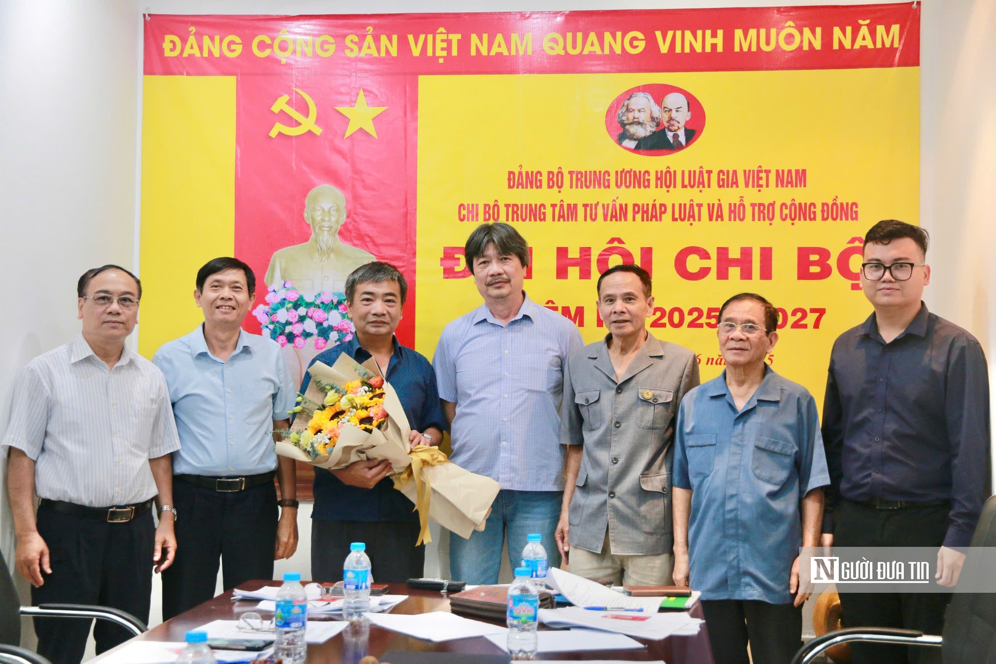 Chi bộ Trung tâm TVPL và hỗ trợ cộng đồng tổ chức Đại hội nhiệm kỳ 2025-2027 - Ảnh 3. Chi bộ Trung tâm TVPL và hỗ trợ cộng đồng tổ chức Đại hội nhiệm kỳ 2025-2027 - Ảnh 3.