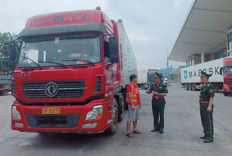 Lào Cai quyết liệt phòng chống buôn lậu, gian lận thương mại- Ảnh 1. gen-h-z6675141063966_09ff8d74d10ce4d5b90c197f510640c9.jpg -0