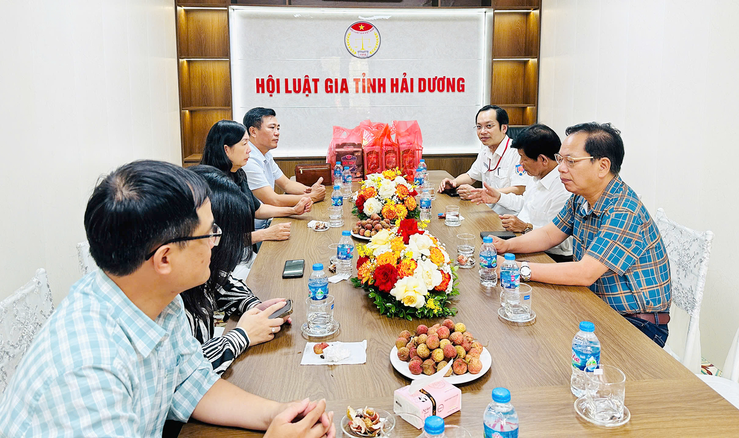 Thống nhất dự thảo Đề án sắp xếp, hợp nhất Hội Luật gia Tp.Hải Phòng và tỉnh Hải Dương- Ảnh 1. Thống nhất dự thảo Đề án sắp xếp, hợp nhất Hội Luật gia Tp.Hải Phòng và tỉnh Hải Dương- Ảnh 1.
