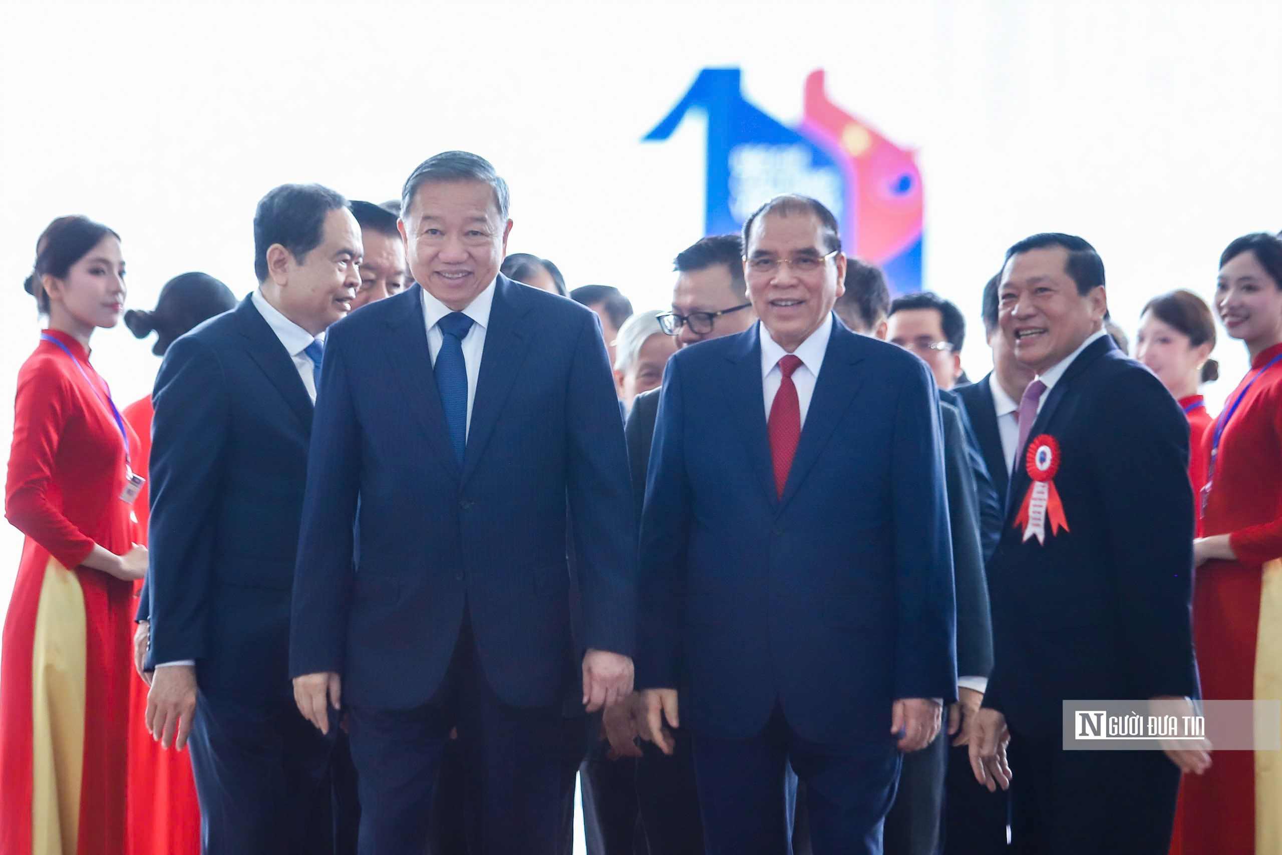 Lãnh đạo Đảng, Nhà nước dự Lễ Kỷ niệm 100 năm Ngày Báo chí Cách mạng Việt Nam- Ảnh 2. Lãnh đạo Đảng, Nhà nước dự Lễ Kỷ niệm 100 năm Ngày Báo chí Cách mạng Việt Nam- Ảnh 2.