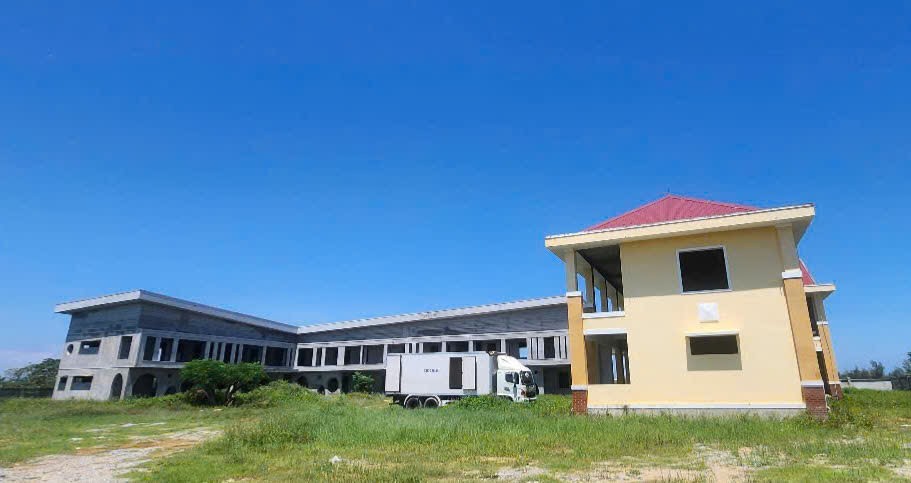 Trước thời điểm sáp nhập, vẫn còn nhiều công trình dang dở do thiếu vốn- Ảnh 1.
