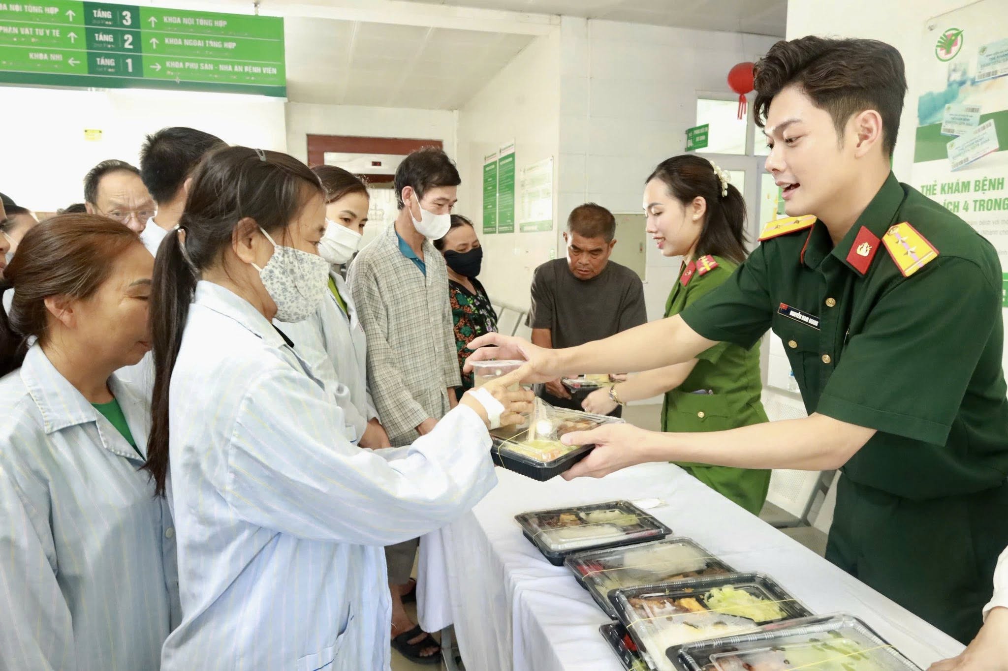 Lễ ra quân hưởng ứng ngày cao điểm Chiến dịch Hành quân xanh năm 2025- Ảnh 5. Lễ ra quân hưởng ứng ngày cao điểm Chiến dịch Hành quân xanh năm 2025- Ảnh 5.