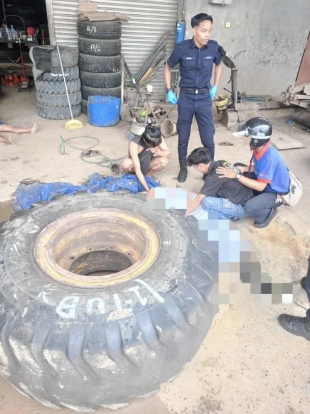 Lốp xe phát nổ khi đang bơm hơi, nam thanh niên tử vong- Ảnh 1. Lốp xe phát nổ khi đang bơm hơi, nam thanh niên tử vong- Ảnh 1.