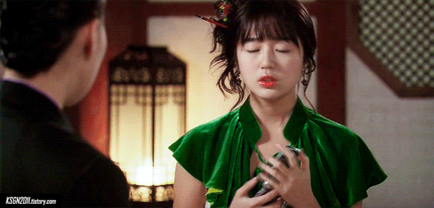 Thái tử phi đẹp nhất xứ Hàn: Yoon Eun Hye bao năm vẫn là huyền thoại- Ảnh 1.