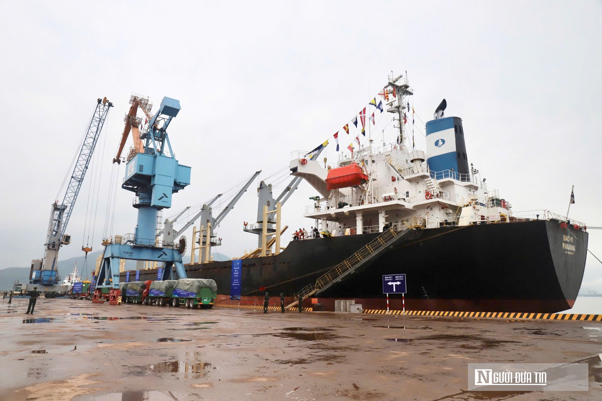"Đòn bẩy" phát triển kinh tế biển miền Trung- Ảnh 1. "Đòn bẩy" phát triển kinh tế biển miền Trung- Ảnh 1.