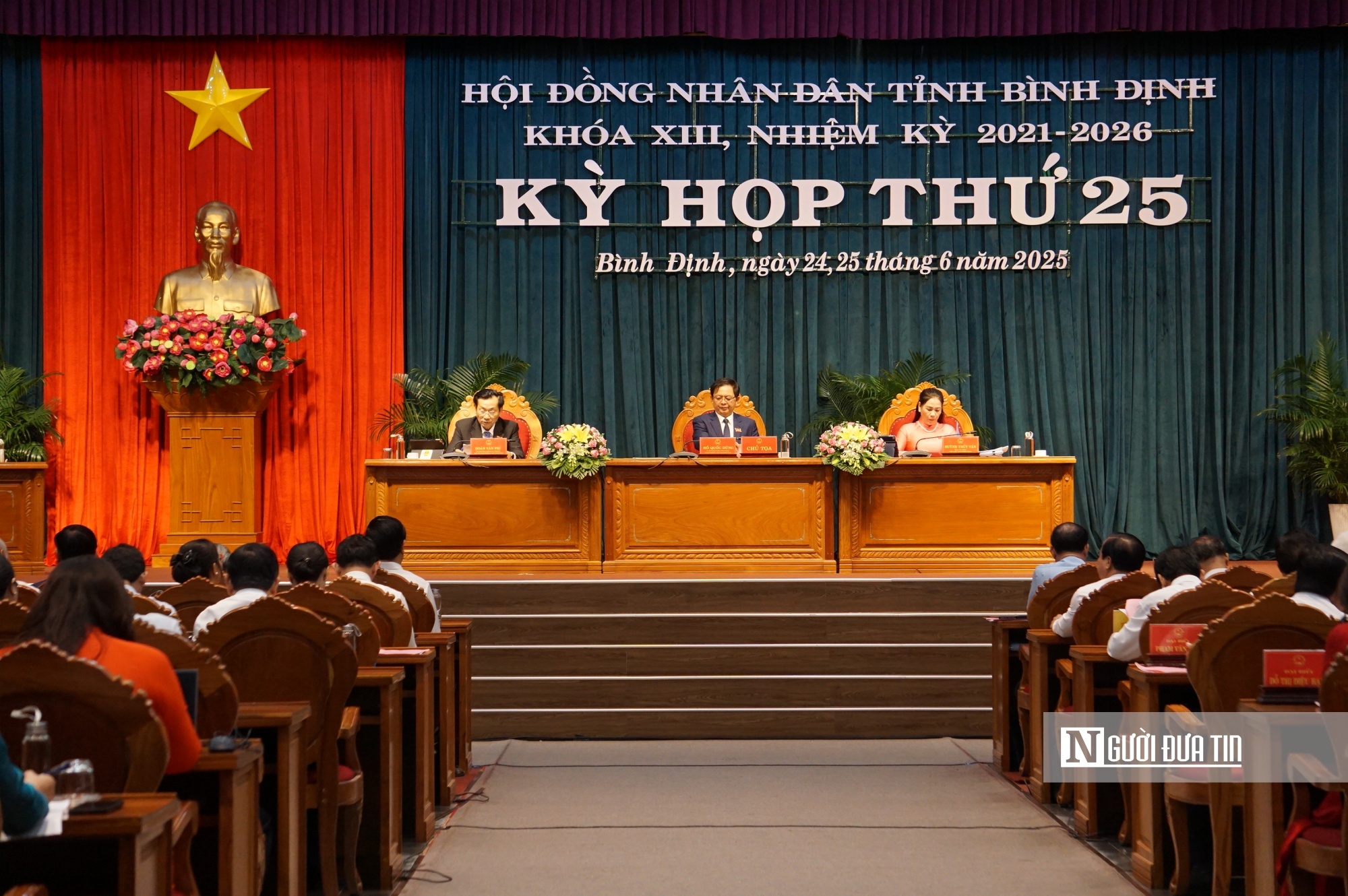 Kỳ họp đặc biệt của Bình Định trước thời điểm sáp nhập tỉnh- Ảnh 1. Kỳ họp đặc biệt của Bình Định trước thời điểm sáp nhập tỉnh- Ảnh 1.