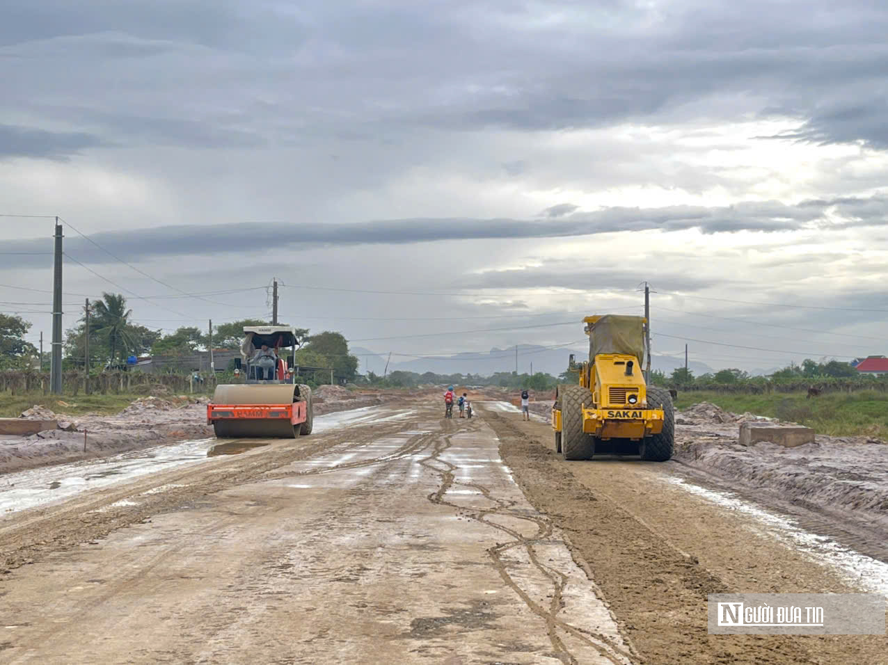 Bình Thuận đầu tư hàng trăm tỷ đồng thực hiện dự án giao thông ven biển- Ảnh 2. Bình Thuận đầu tư hàng trăm tỷ đồng thực hiện dự án giao thông ven biển- Ảnh 2.