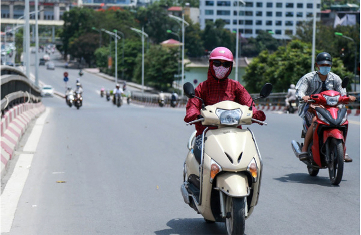 Dự báo thời tiết ngày 25/6: Miền Bắc ngày nắng rát, chiều tối vẫn có mưa to- Ảnh 1. Dự báo thời tiết ngày 25/6: Miền Bắc ngày nắng rát, chiều tối vẫn có mưa to- Ảnh 1.