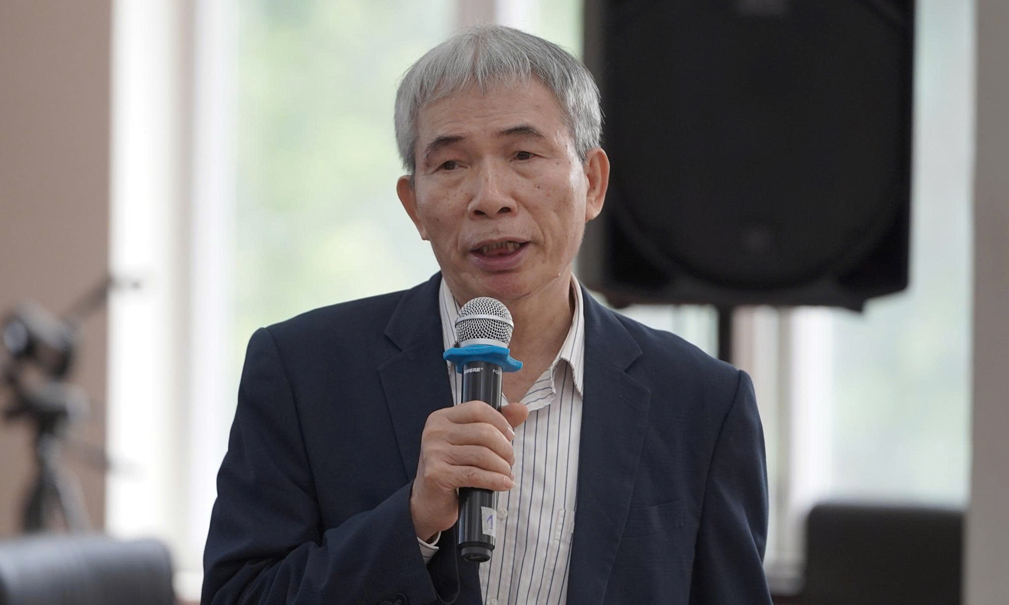 Trước 
