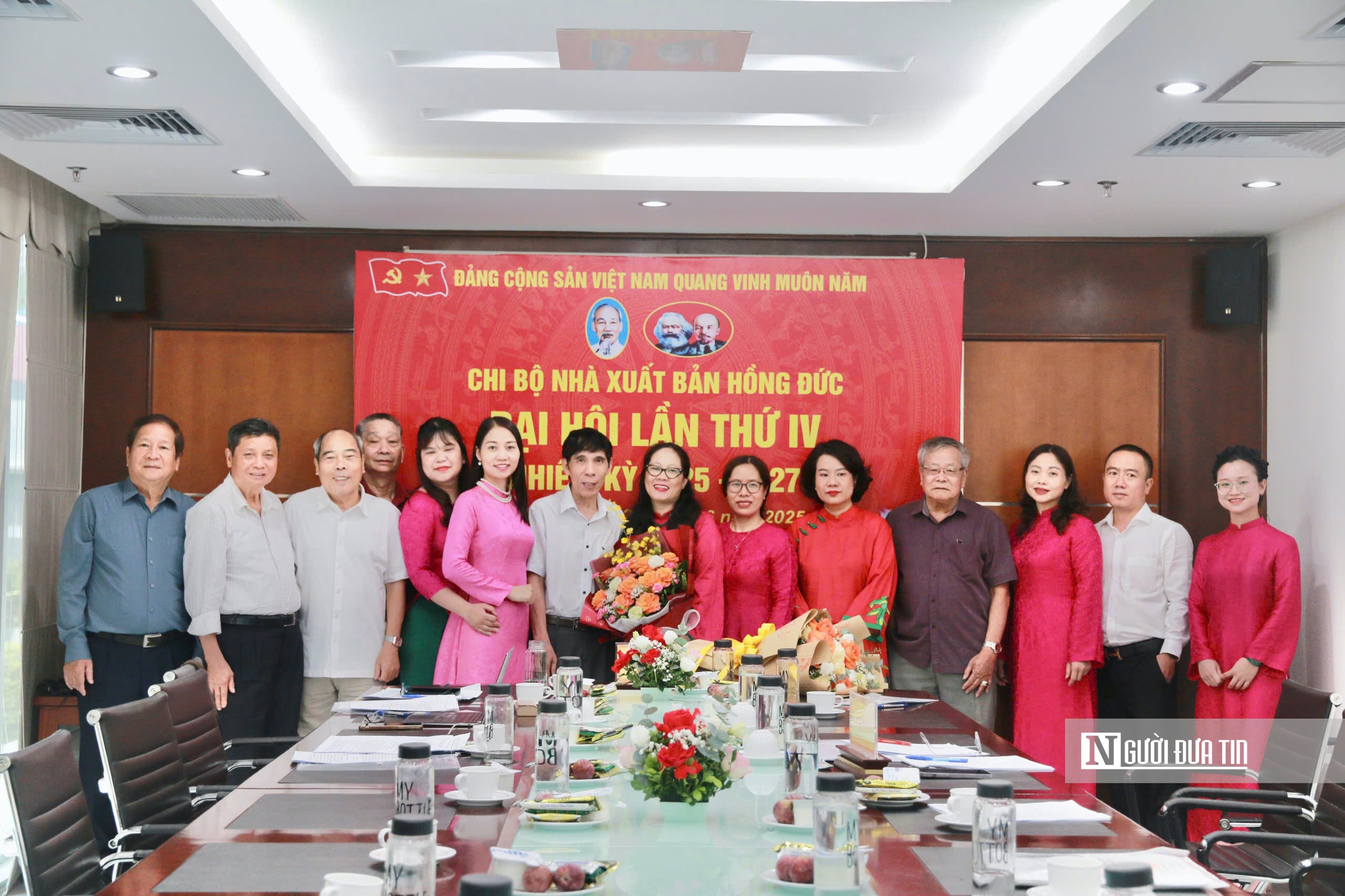 Chi bộ Nhà xuất bản Hồng Đức tổ chức thành công đại hội nhiệm kỳ 2025 - 2027- Ảnh 7. Chi bộ Nhà xuất bản Hồng Đức tổ chức thành công đại hội nhiệm kỳ 2025 - 2027- Ảnh 7.