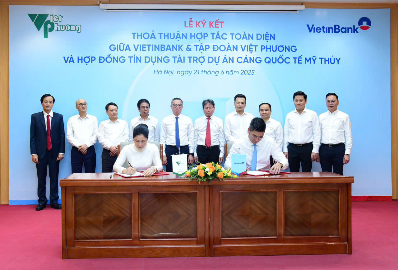 VietinBank và Công ty Cổ phần Tập đoàn Đầu tư Việt Phương hợp tác toàn diện- Ảnh 2. D:\VietinBank\1. MKT\0. 2025\Ký kết Việt Phương\a2.jpg