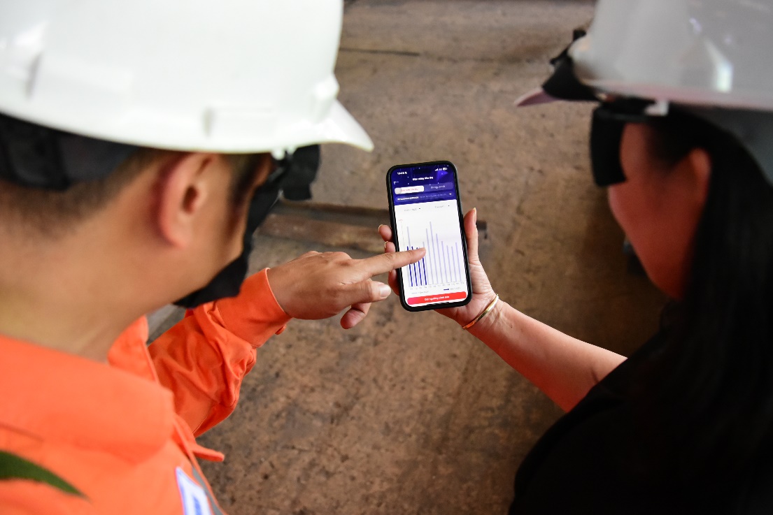 Khách hàng sử dụng điện chia sẻ khó khăn, đồng hành với ngành điện- Ảnh 3. Khách hàng sử dụng điện chia sẻ khó khăn, đồng hành với ngành điện- Ảnh 3.