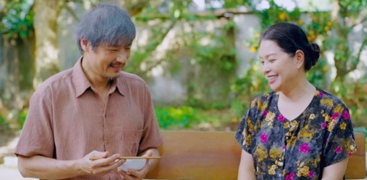 "Bà ngoại" Thanh Tú tuổi 50, nhan sắc vẫn "chặt đẹp" con gái- Ảnh 2. "Bà ngoại" Thanh Tú tuổi 50, nhan sắc vẫn "chặt đẹp" con gái- Ảnh 2.