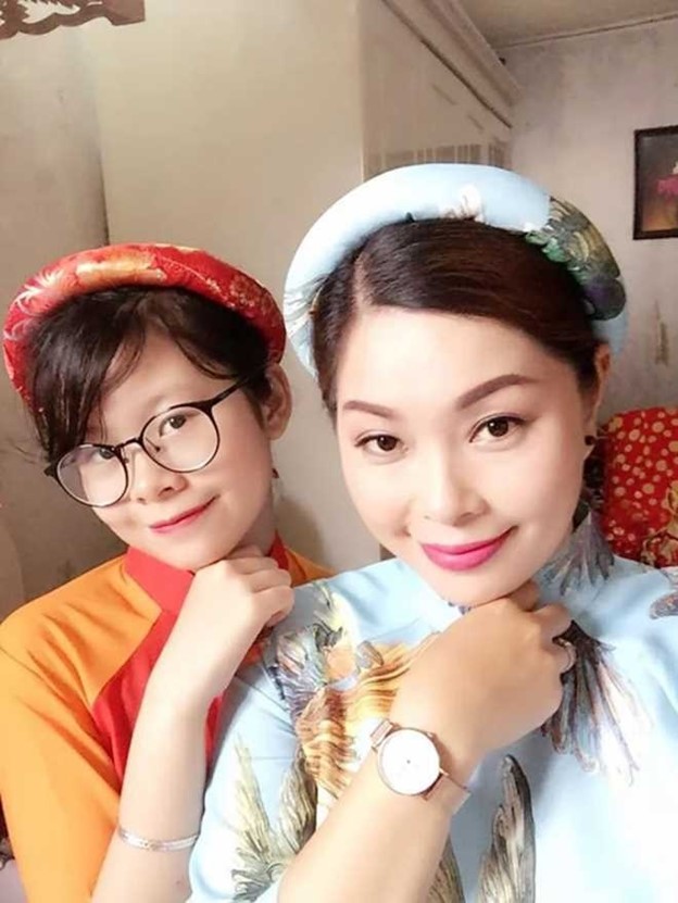 "Bà ngoại" Thanh Tú tuổi 50, nhan sắc vẫn "chặt đẹp" con gái- Ảnh 11. "Bà ngoại" Thanh Tú tuổi 50, nhan sắc vẫn "chặt đẹp" con gái- Ảnh 11.