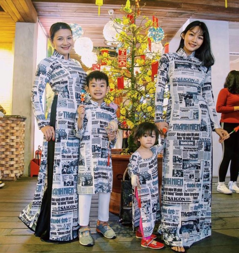 "Nữ hoàng cảnh nóng"công khai bạn trai ở tuổi 49 sau 3 lần đổ vỡ- Ảnh 5. "Nữ hoàng cảnh nóng"công khai bạn trai ở tuổi 49 sau 3 lần đổ vỡ- Ảnh 5.
