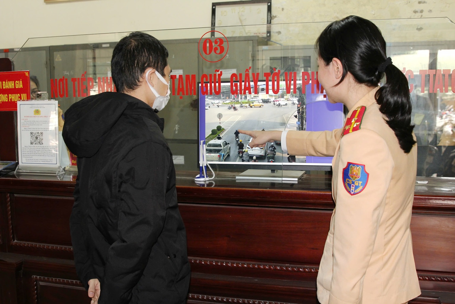 Nghệ An: Giảm hơn 48% số vụ tai nạn giao thông trong 6 tháng đầu năm- Ảnh 3. Nghệ An: Giảm hơn 48% số vụ tai nạn giao thông trong 6 tháng đầu năm- Ảnh 3.