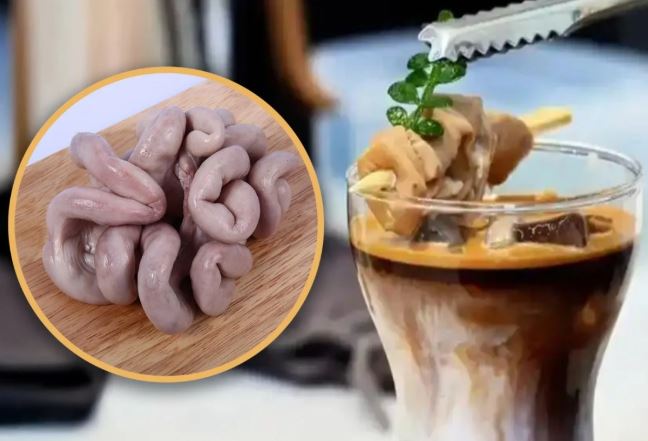Dân mạng tranh cãi về món cà phê pha với nước luộc lòng heo giá 116.000 đồng- Ảnh 1. Dân mạng tranh cãi về món cà phê pha với nước luộc lòng heo giá 116.000 đồng- Ảnh 1.
