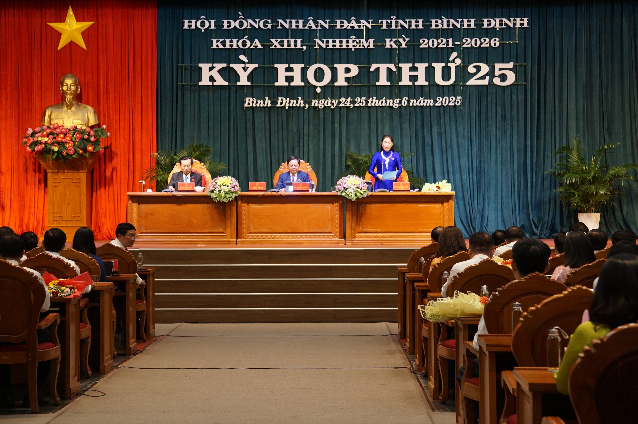 Bình Định: Tạo đột phá, dư địa phát triển cho thập kỷ tới- Ảnh 3. Bình Định: Tạo đột phá, dư địa phát triển cho thập kỷ tới- Ảnh 3.