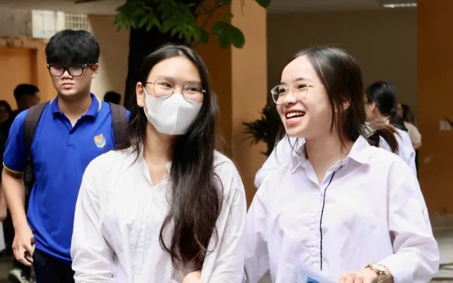 Đáp án môn Ngữ văn thi tốt nghiệp THPT 2025 nhanh nhất, đầy đủ nhất