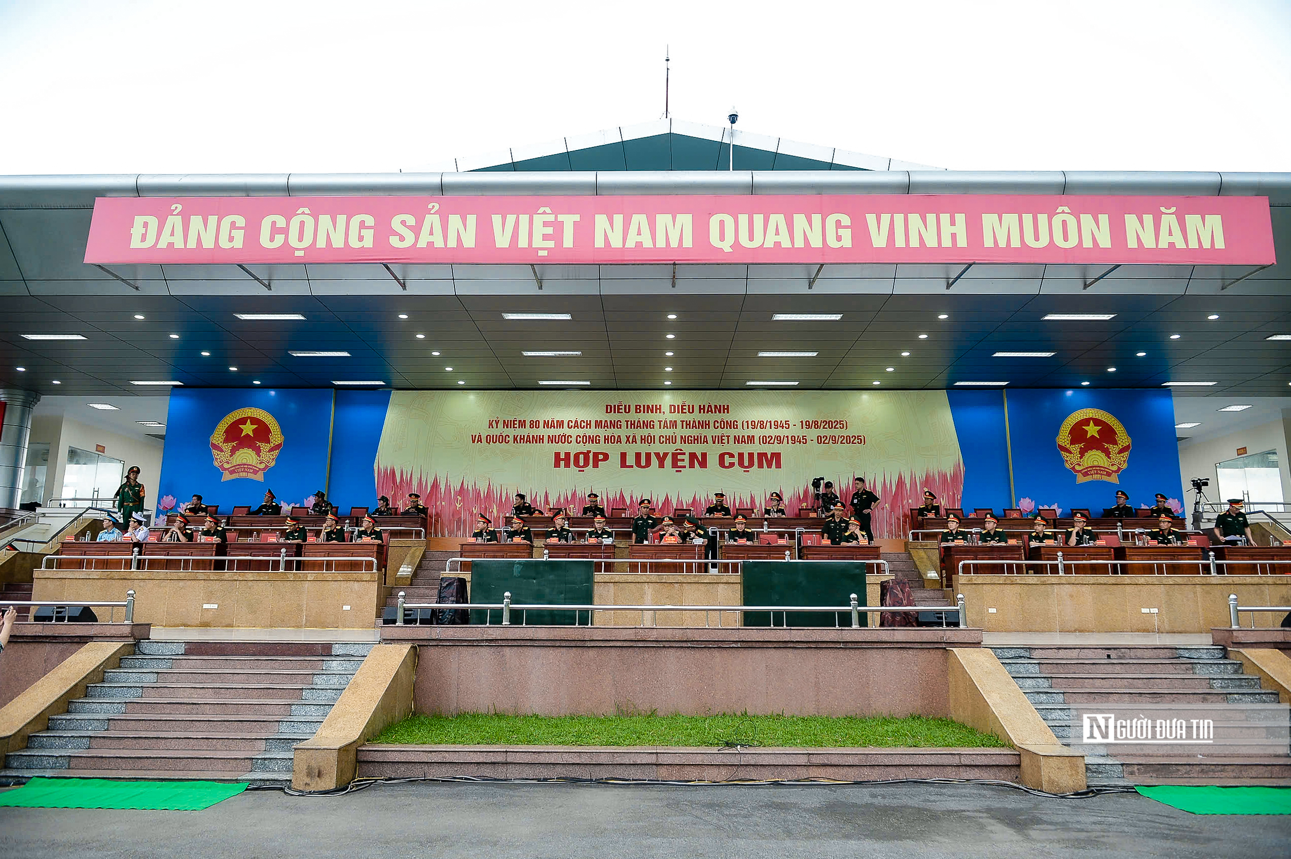Hơn 7.400 cán bộ tham gia hợp luyện diễu binh kỷ niệm 80 năm Quốc khánh- Ảnh 1. Hơn 7.400 cán bộ tham gia hợp luyện diễu binh kỷ niệm 80 năm Quốc khánh- Ảnh 1.