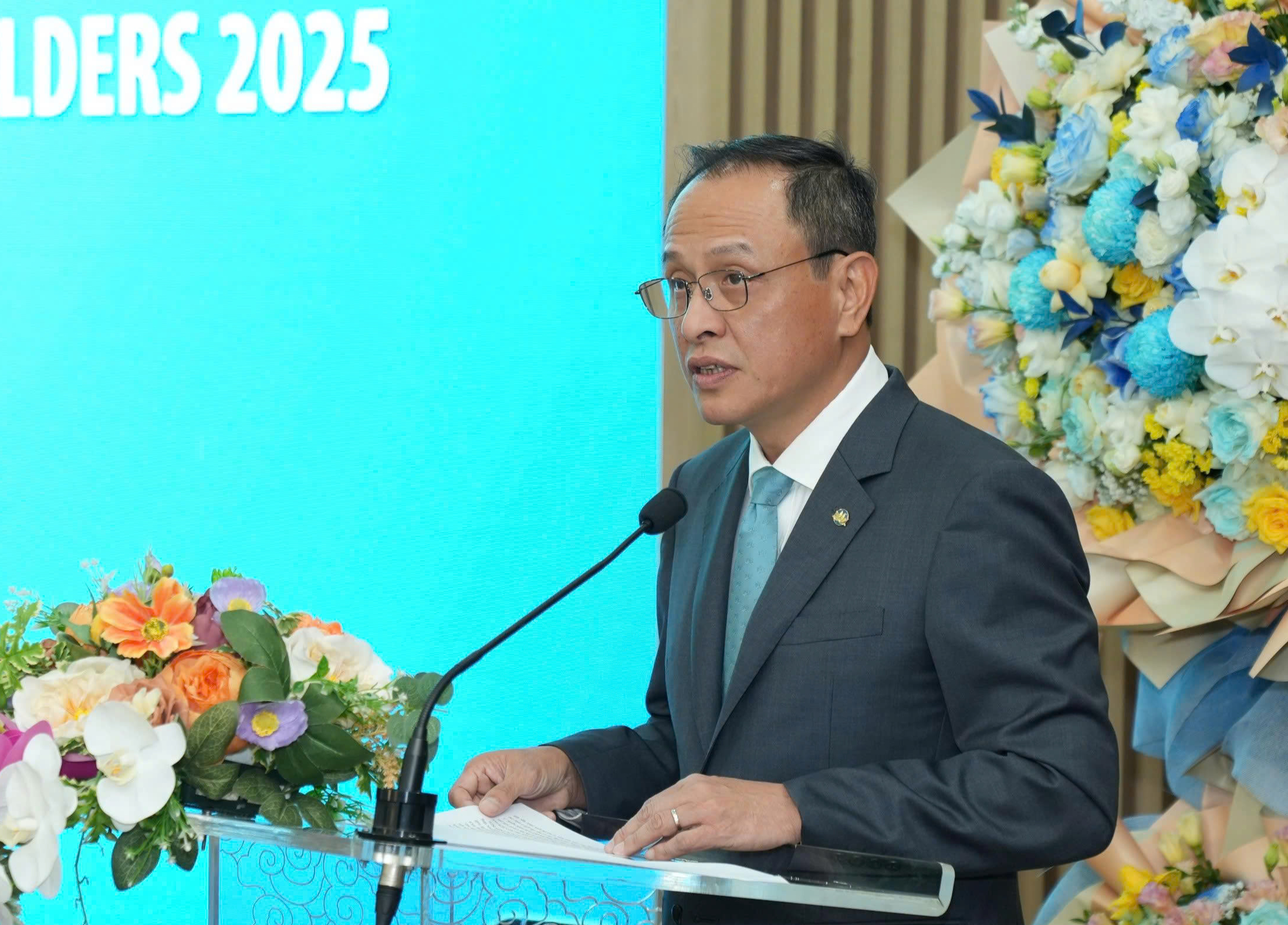 Vietnam Airlines đặt mục tiêu phá kỷ lục về doanh thu trong năm 2025- Ảnh 1. Vietnam Airlines đặt mục tiêu phá kỷ lục về doanh thu trong năm 2025- Ảnh 1.