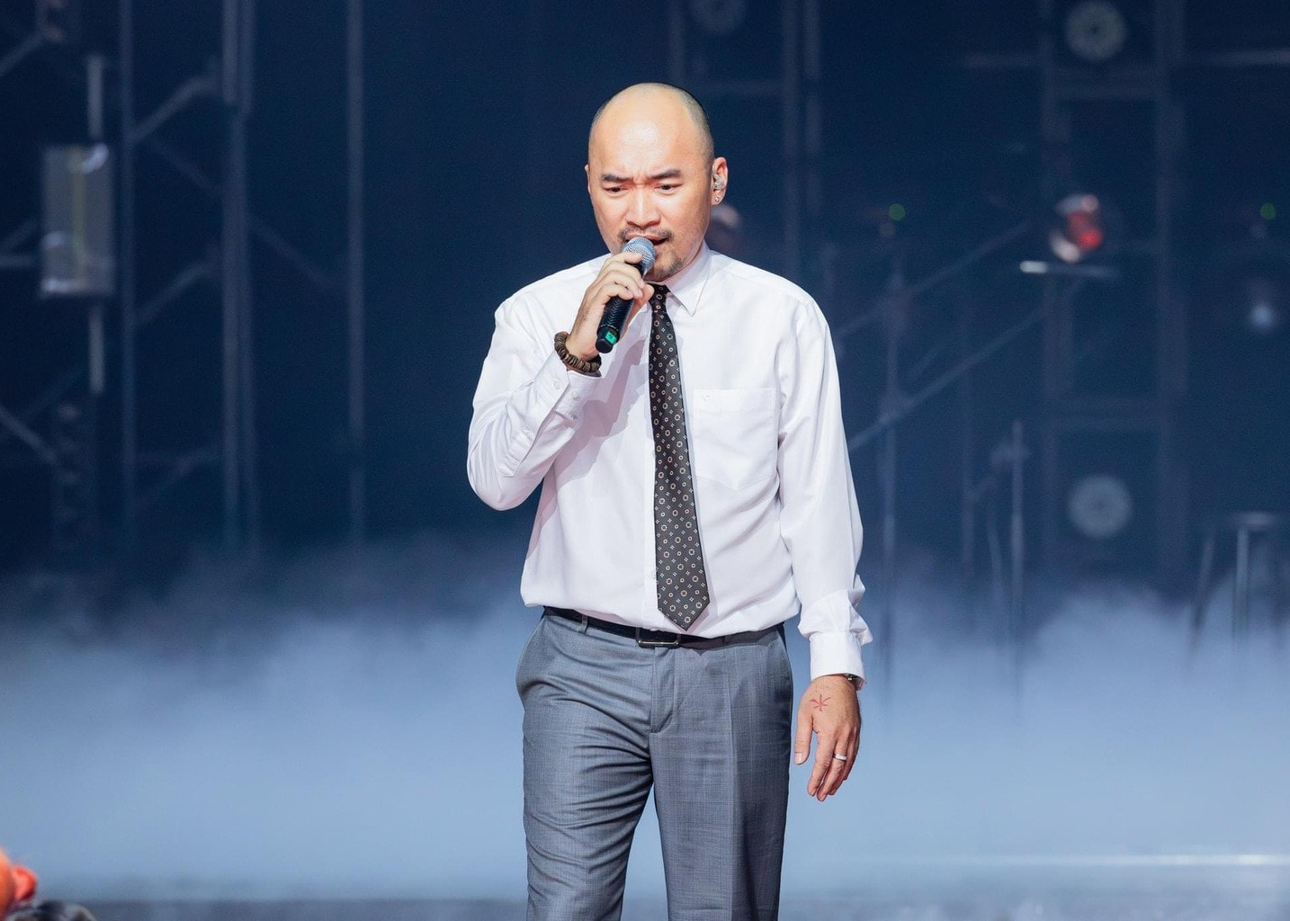 Cặp vợ chồng nghệ sĩ nổi tiếng: Đóng cha con nhưng cưới nhau ngoài đời, luôn kề vai sát cánh- Ảnh 10. Cặp vợ chồng nghệ sĩ nổi tiếng: Đóng cha con nhưng cưới nhau ngoài đời, luôn kề vai sát cánh- Ảnh 10.