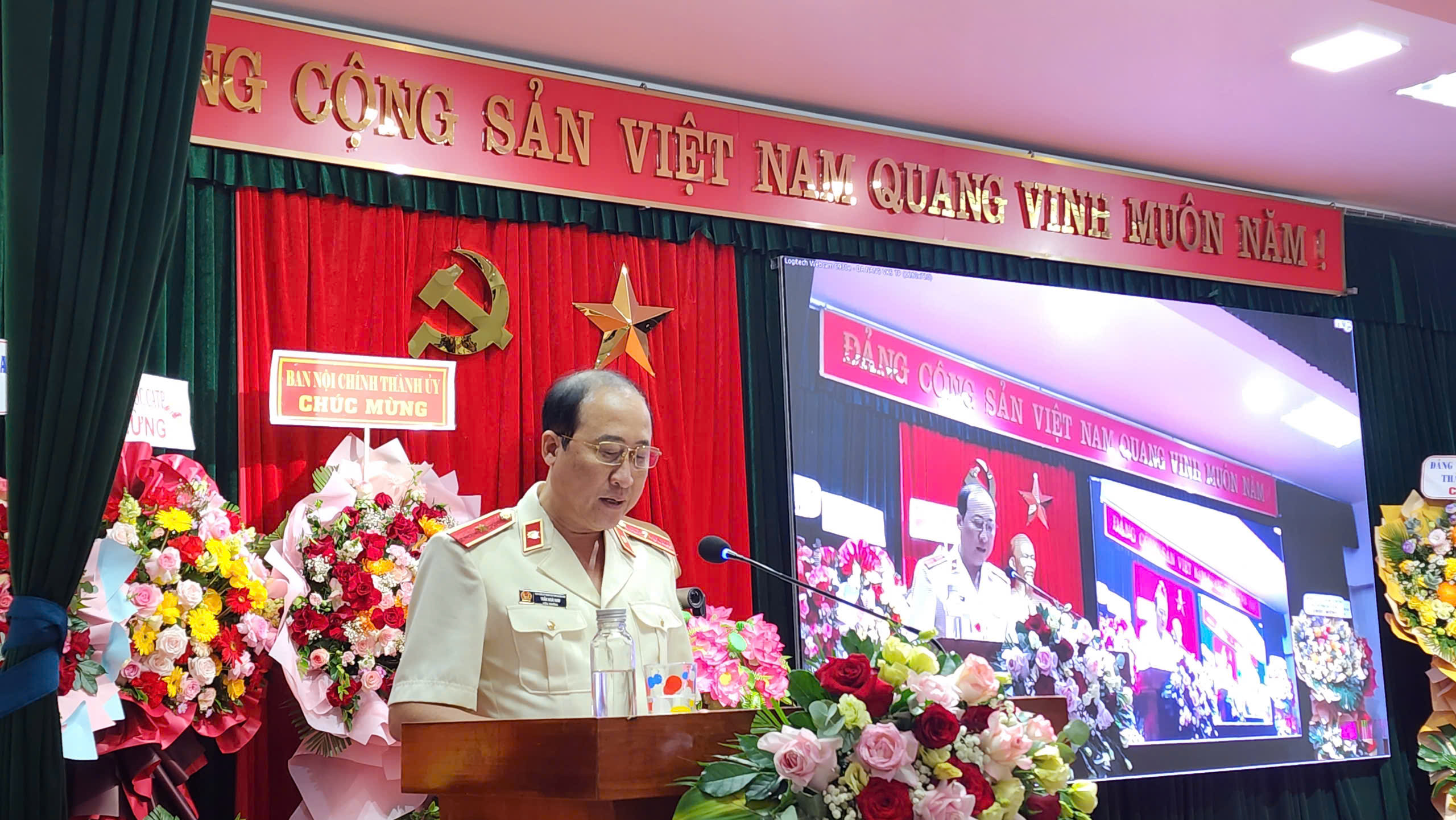 Bổ nhiệm Viện trưởng VKSND thành phố Đà Nẵng - Ảnh 1. Bổ nhiệm Viện trưởng VKSND thành phố Đà Nẵng - Ảnh 1.