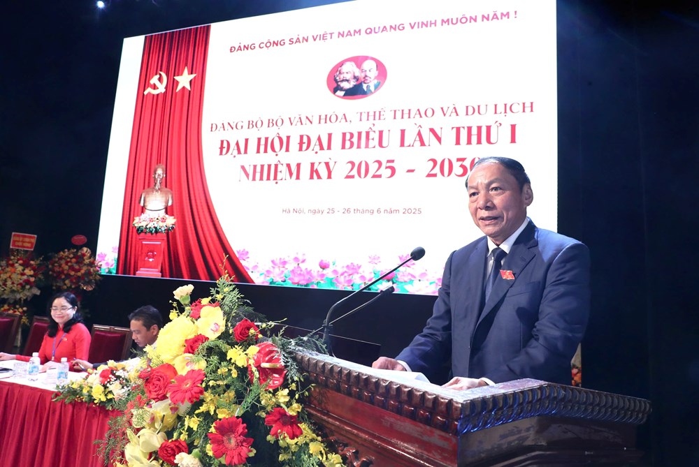 Khai mạc trọng thể Đại hội Đảng bộ Bộ VHTTDL nhiệm kỳ 2025-2030: Sứ mệnh giữ gìn hồn cốt dân tộc, khơi dậy khát vọng phát triển, lan tỏa niềm tin, trí tuệ và bản lĩnh Việt Nam- Ảnh 3. Khai mạc trọng thể Đại hội Đảng bộ Bộ VHTTDL nhiệm kỳ 2025-2030: Sứ mệnh giữ gìn hồn cốt dân tộc, khơi dậy khát vọng phát triển, lan tỏa niềm tin, trí tuệ và bản lĩnh Việt Nam- Ảnh 3.