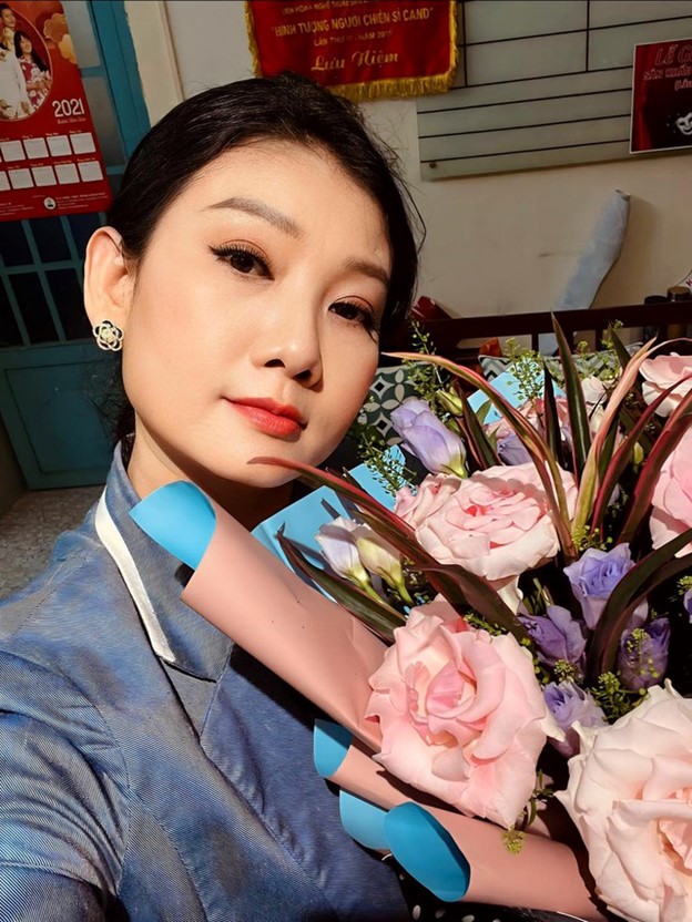 Tuổi ngũ tuần vẫn lẻ bóng của nữ NSND nổi danh trong "Mùi ngò gai"- Ảnh 2.
