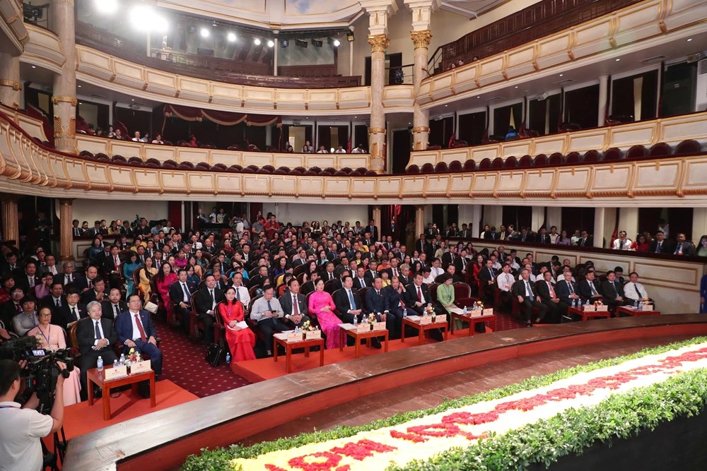 Khai mạc trọng thể Đại hội Đảng bộ Bộ VHTTDL nhiệm kỳ 2025-2030: Sứ mệnh giữ gìn hồn cốt dân tộc, khơi dậy khát vọng phát triển, lan tỏa niềm tin, trí tuệ và bản lĩnh Việt Nam- Ảnh 4. Khai mạc trọng thể Đại hội Đảng bộ Bộ VHTTDL nhiệm kỳ 2025-2030: Sứ mệnh giữ gìn hồn cốt dân tộc, khơi dậy khát vọng phát triển, lan tỏa niềm tin, trí tuệ và bản lĩnh Việt Nam- Ảnh 4.