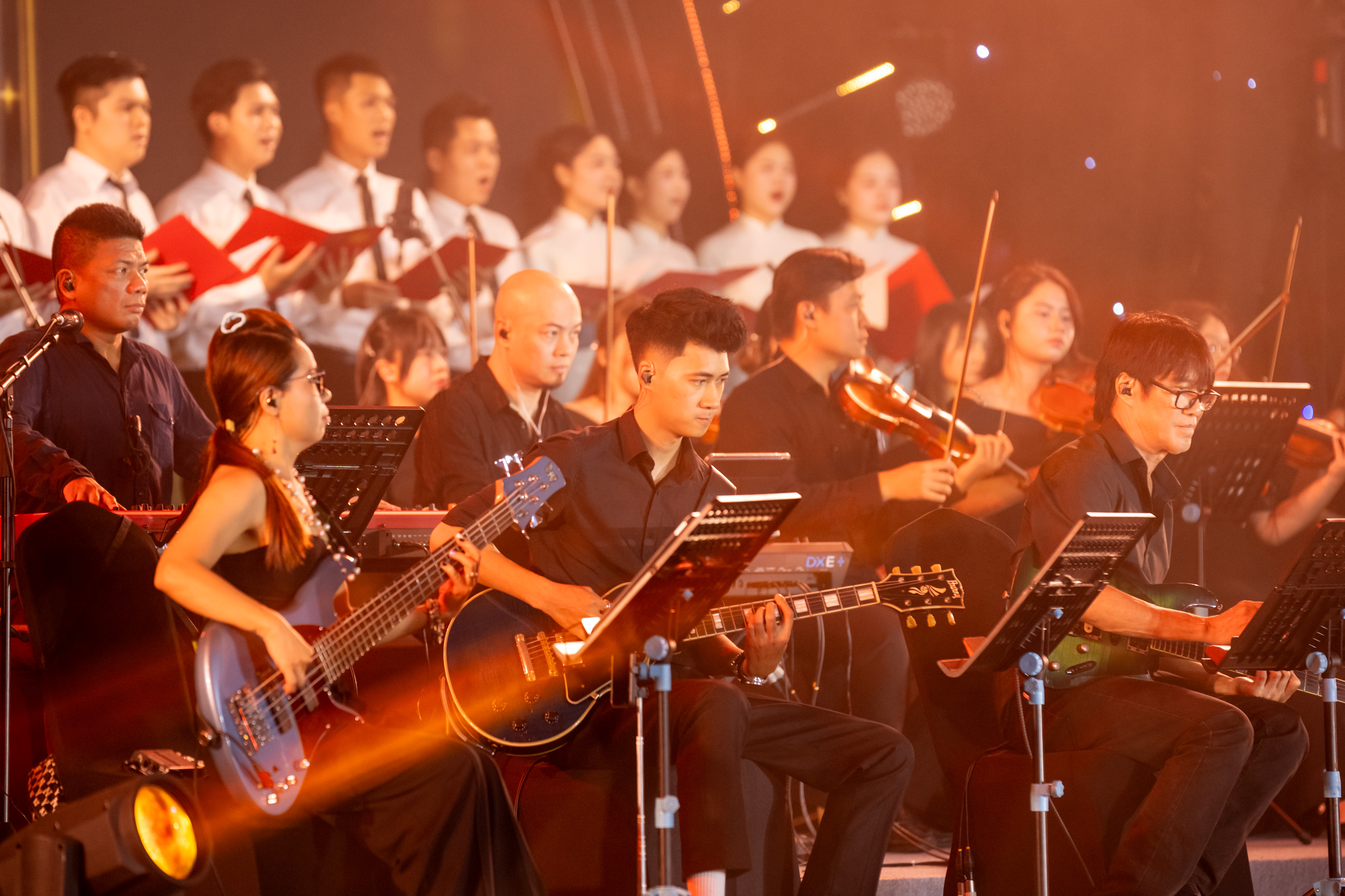 Chủ tịch Quốc hội trao giải cuộc vận động sáng tác ca khúc về Quốc hội và HĐND- Ảnh 3. Chủ tịch Quốc hội trao giải cuộc vận động sáng tác ca khúc về Quốc hội và HĐND- Ảnh 3.