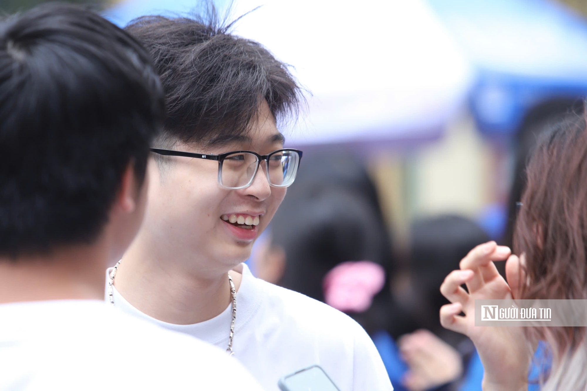 Vượt "vũ môn" lần hai: Nhiều thí sinh tự do hài lòng với bài thi tốt nghiệp tiếng Anh- Ảnh 4. Vượt "vũ môn" lần hai: Nhiều thí sinh tự do hài lòng với bài thi tốt nghiệp tiếng Anh- Ảnh 4.