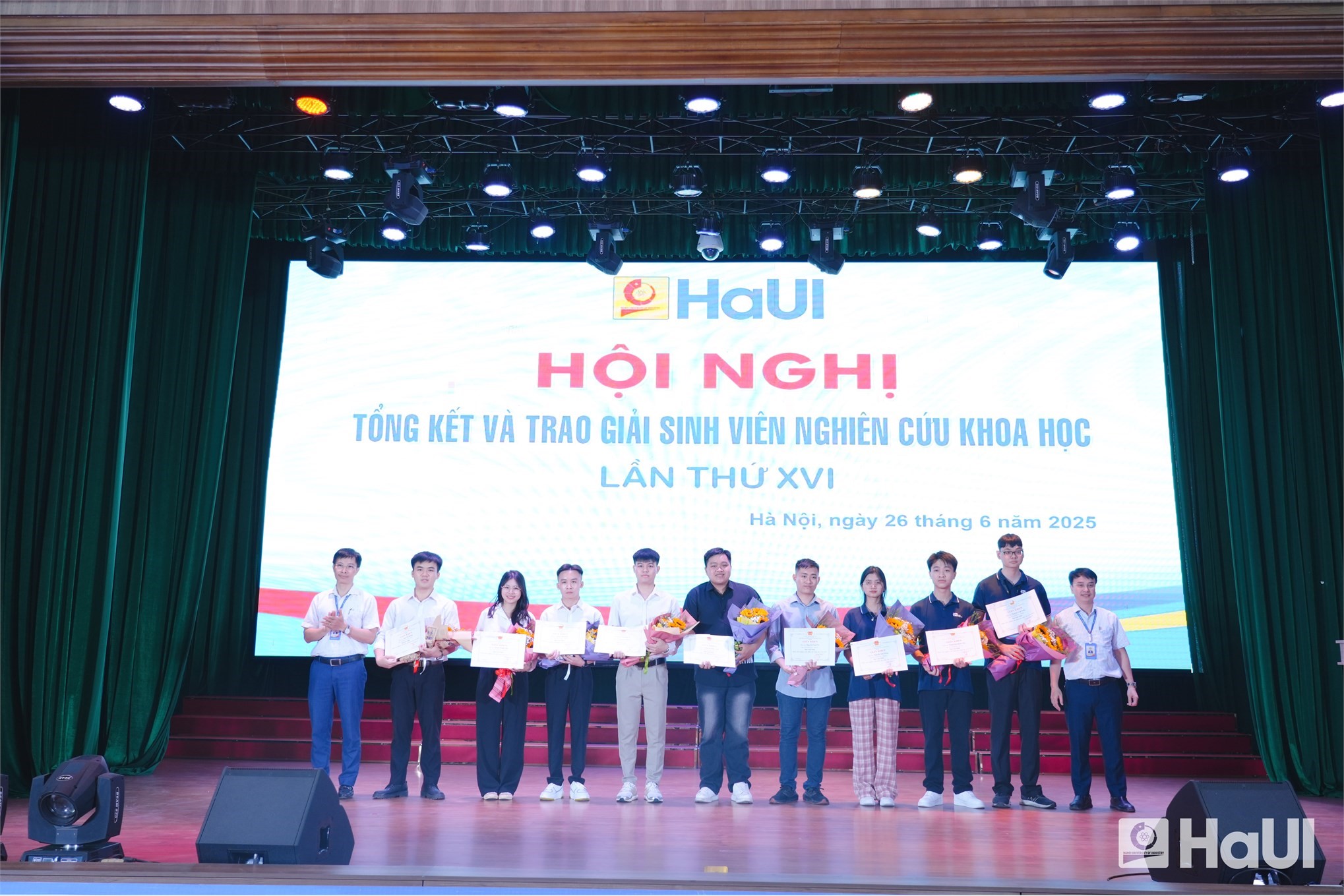 Từ giảng đường ra thế giới: Sinh viên HaUI ghi dấu ấn trên các tạp chí khoa học quốc tế- Ảnh 7. Từ giảng đường ra thế giới: Sinh viên HaUI ghi dấu ấn trên các tạp chí khoa học quốc tế- Ảnh 7.
