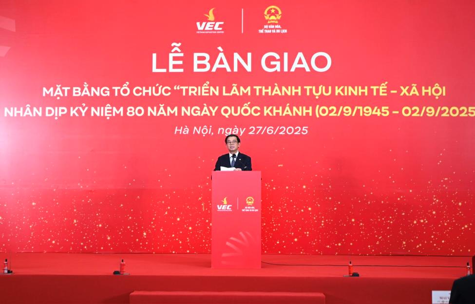 Vingroup bàn giao mặt bằng triển lãm thành tựu kinh tế - xã hội kỷ niệm 80 năm ngày Quốc khánh- Ảnh 4. Vingroup bàn giao mặt bằng triển lãm thành tựu kinh tế - xã hội kỷ niệm 80 năm ngày Quốc khánh- Ảnh 4.