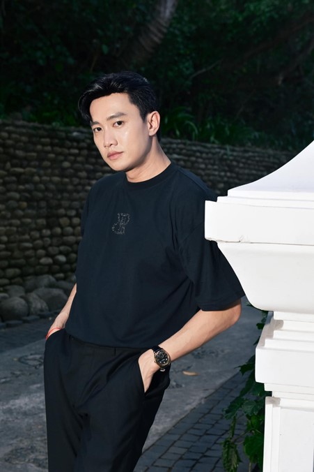 Thực hư chuyện diễn viên Quốc Trường đang bí mật hẹn hò với sao nữ kém 13 tuổi?- Ảnh 8. Thực hư chuyện diễn viên Quốc Trường đang bí mật hẹn hò với sao nữ kém 13 tuổi?- Ảnh 8.
