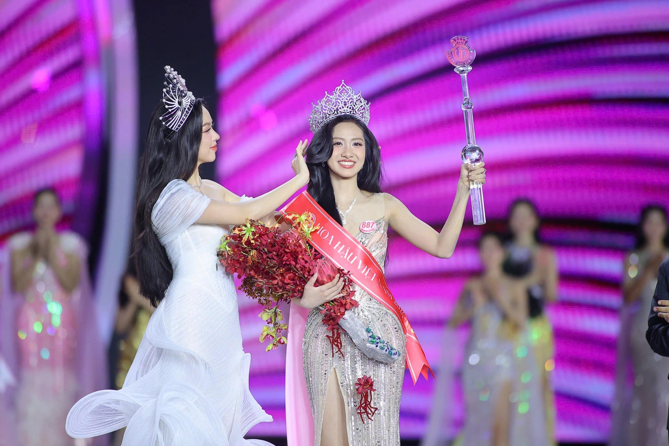 Gia thế gây bất ngờ của tân Hoa hậu Việt Nam Hà Trúc Linh- Ảnh 1. Gia thế gây bất ngờ của tân Hoa hậu Việt Nam Hà Trúc Linh- Ảnh 1.