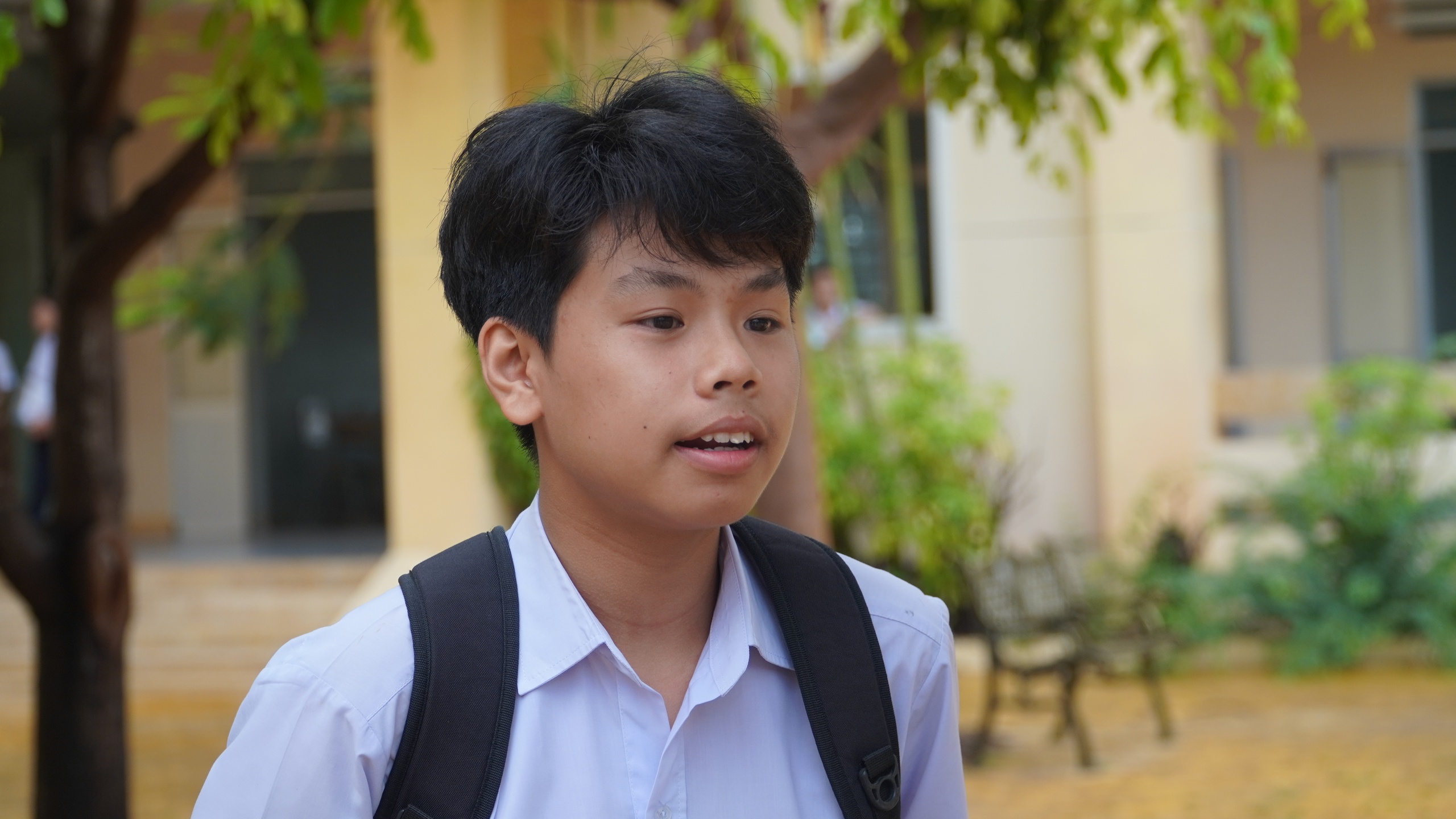 Thí sinh Bình Thuận tự tin bước vào kỳ thi tuyển sinh lớp 10- Ảnh 4. Thí sinh Bình Thuận tự tin bước vào kỳ thi tuyển sinh lớp 10- Ảnh 4.