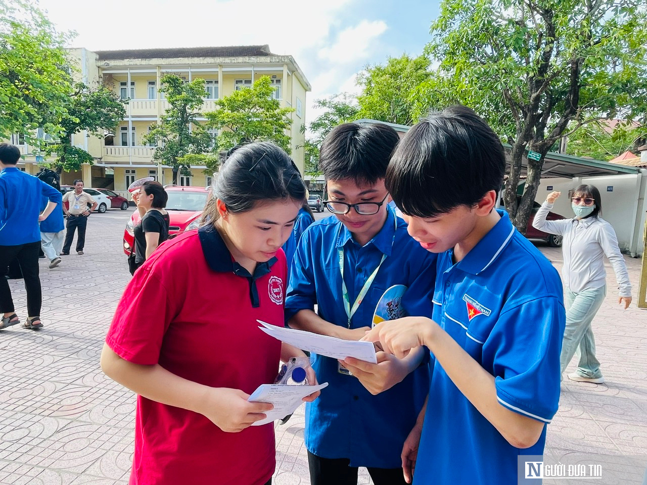 Thí sinh Nghệ An đánh giá đề tiếng Anh có sự phân hoá, khó đạt điểm cao- Ảnh 1. Thí sinh Nghệ An đánh giá đề tiếng Anh có sự phân hoá, khó đạt điểm cao- Ảnh 1.