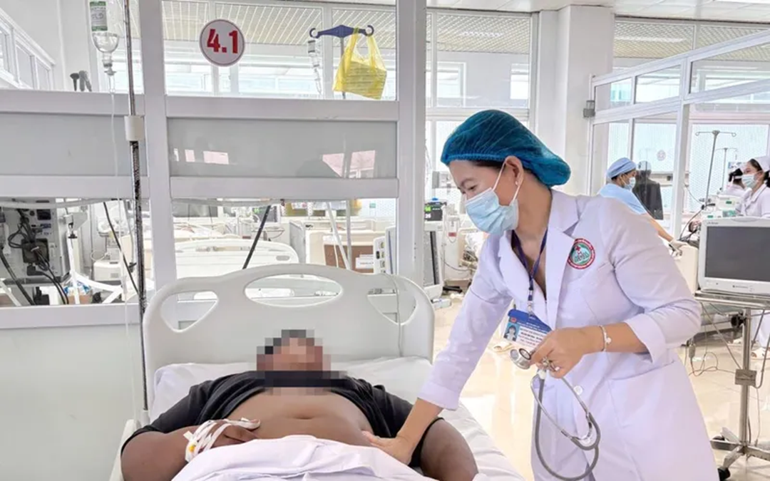 Bản tin 4/6: Hái nấm lạ về ăn lẩu, 7 người nhập viện cấp cứu- Ảnh 1. Bản tin 4/6: Hái nấm lạ về ăn lẩu, 7 người nhập viện cấp cứu- Ảnh 1.