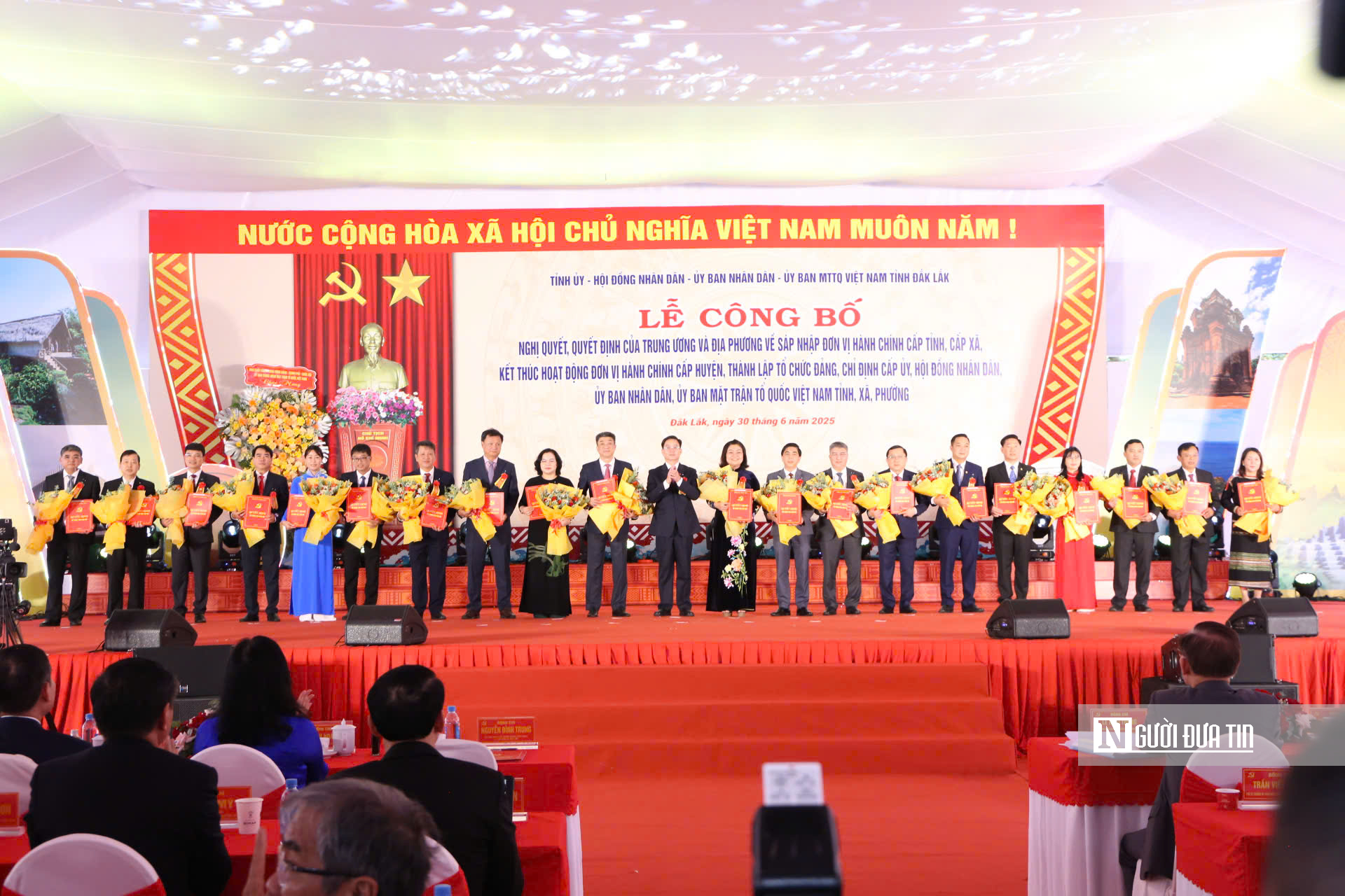 Đắk Lắk đứng trước vận hội lớn, phấn đấu trở thành cực tăng trưởng dẫn dắt khu vực- Ảnh 2. Đắk Lắk đứng trước vận hội lớn, phấn đấu trở thành cực tăng trưởng dẫn dắt khu vực- Ảnh 2.