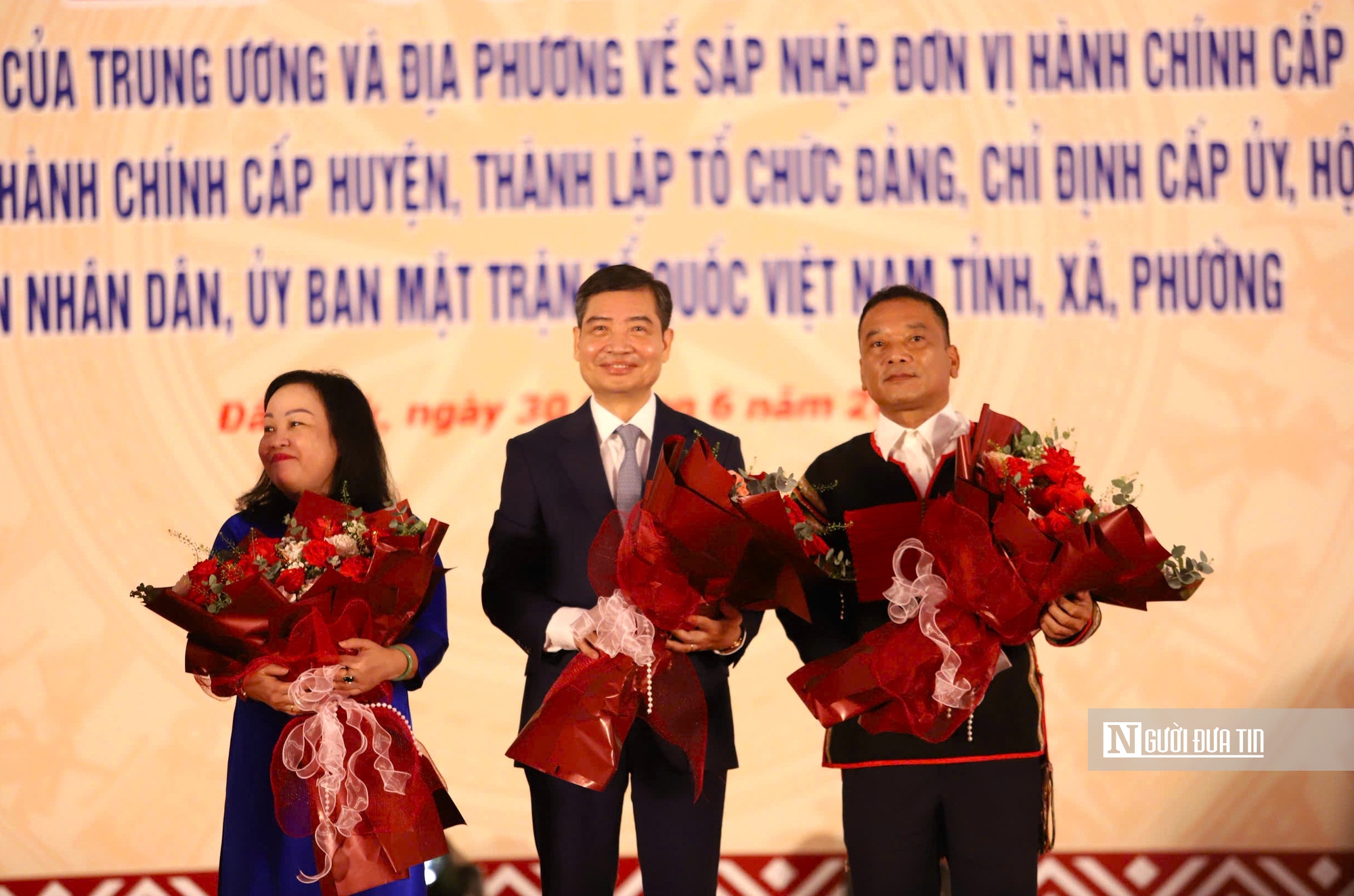 Công bố Bí thư và Chủ tịch tỉnh Đắk Lắk (mới) sau sáp nhập- Ảnh 2. Công bố Bí thư và Chủ tịch tỉnh Đắk Lắk (mới) sau sáp nhập- Ảnh 2.