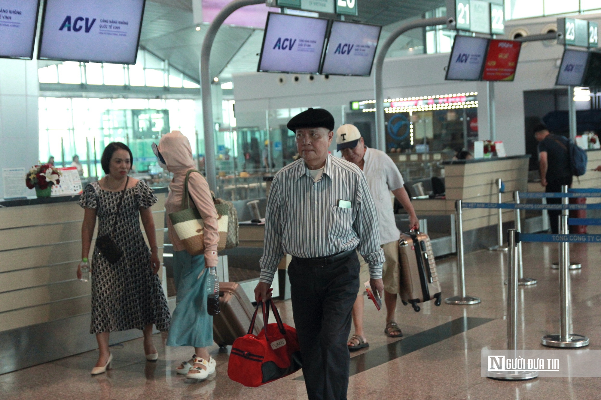 Cận cảnh sân bay Vinh trước ngày tạm đóng cửa- Ảnh 4. Cận cảnh sân bay Vinh trước ngày tạm đóng cửa- Ảnh 4.