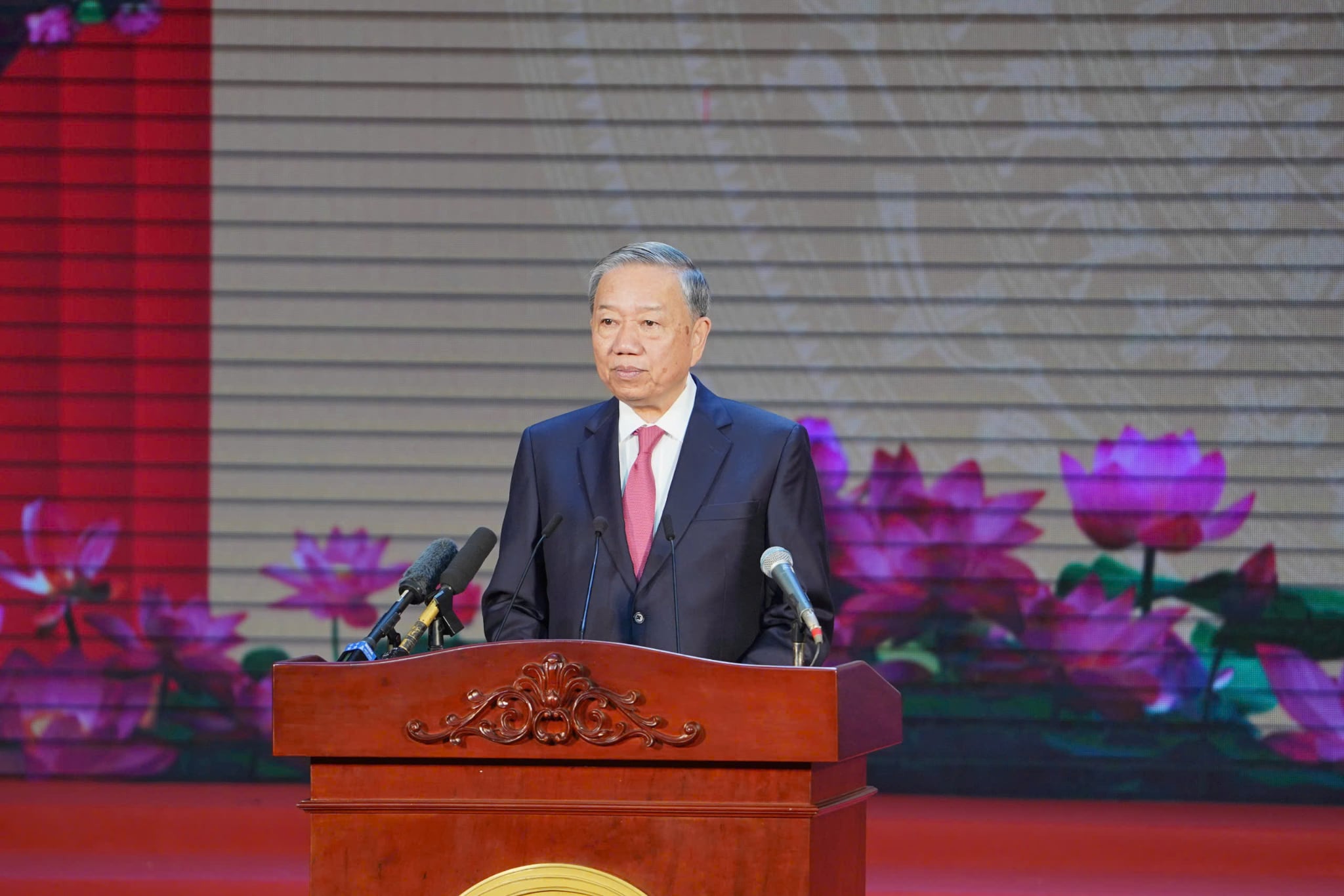 Tổng Bí thư Tô Lâm: Quyết định "sắp xếp lại giang sơn" là bước đi lịch sử có ý nghĩa chiến lược- Ảnh 1. Tổng Bí thư Tô Lâm: Quyết định "sắp xếp lại giang sơn" là bước đi lịch sử có ý nghĩa chiến lược- Ảnh 1.