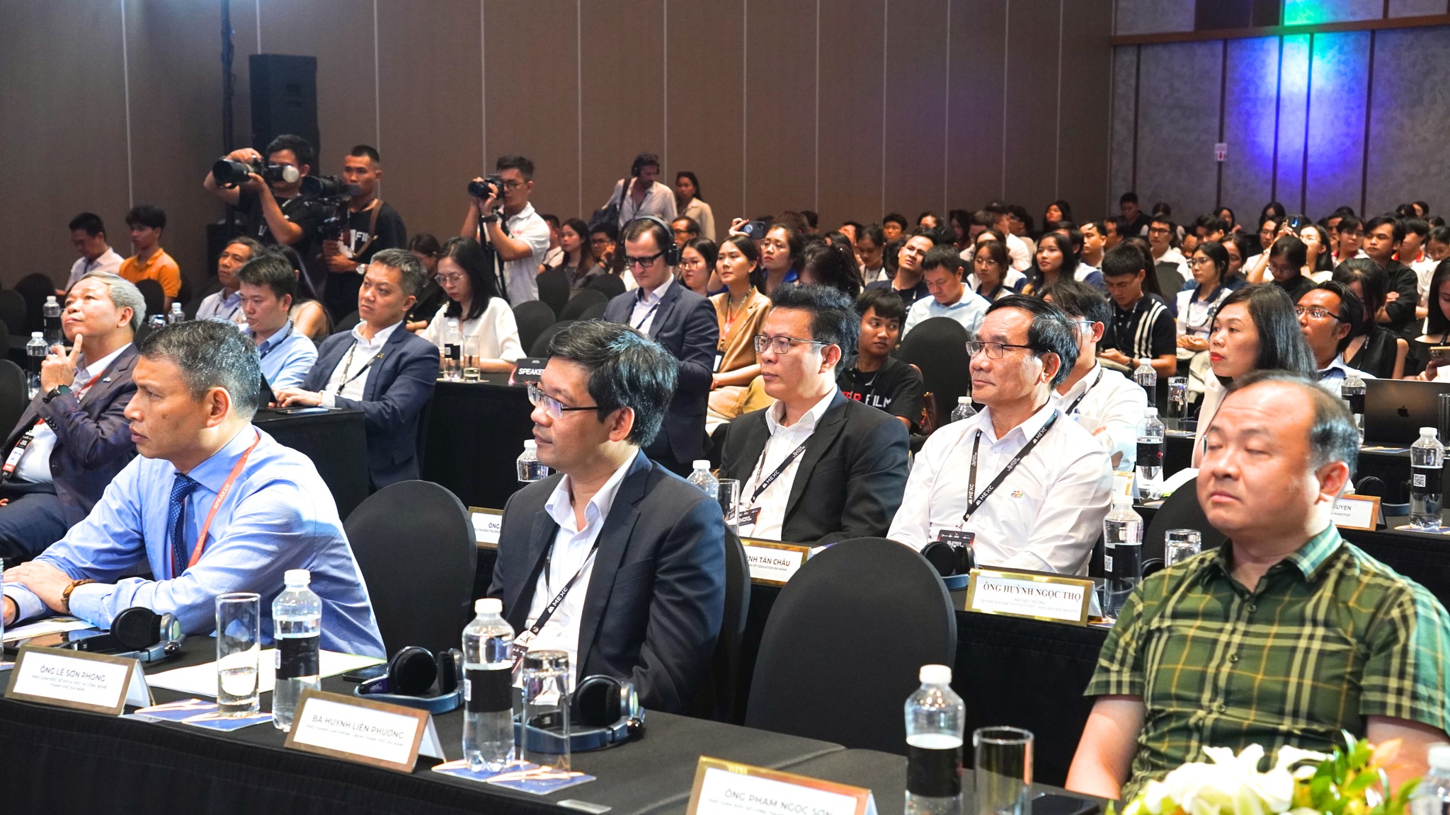 Trí tuệ nhân tạo, Blockchain và giấc mơ tài chính số của Đà Nẵng- Ảnh 2. Trí tuệ nhân tạo, Blockchain và giấc mơ tài chính số của Đà Nẵng- Ảnh 2.